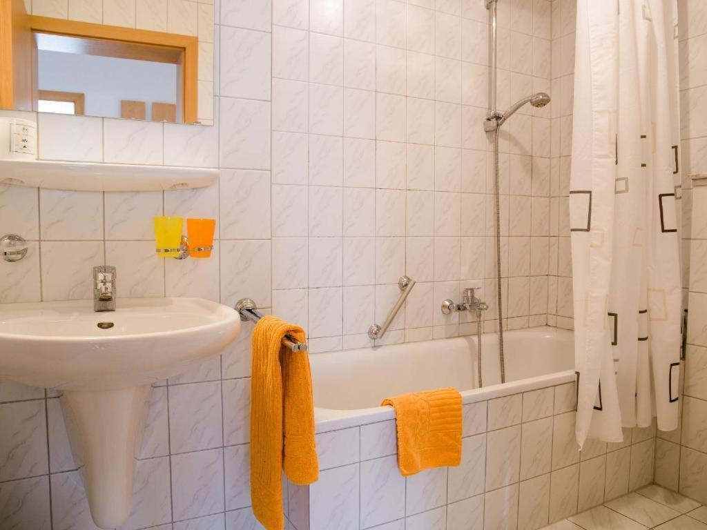 Gaestehaus St. Martin Sipplingen Ngoại thất bức ảnh