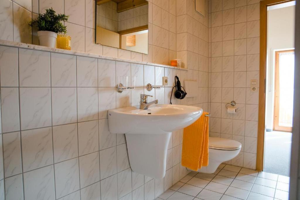 Gaestehaus St. Martin Sipplingen Ngoại thất bức ảnh